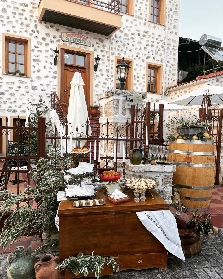 Εννεα Μουσεσ Παραδοσιακός Ξενώνας Velventós Eksteriør billede