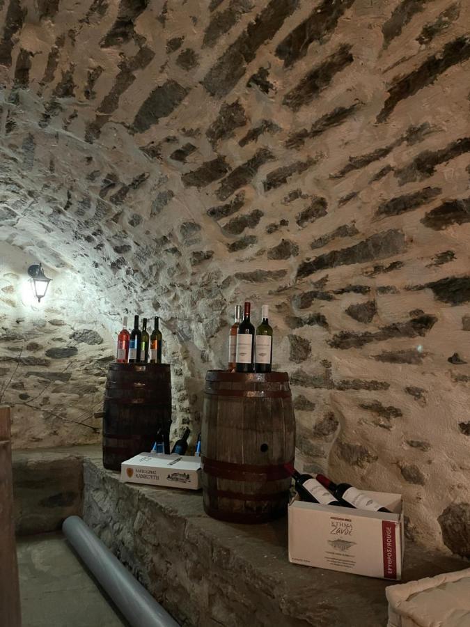 Εννεα Μουσεσ Παραδοσιακός Ξενώνας Velventós Eksteriør billede