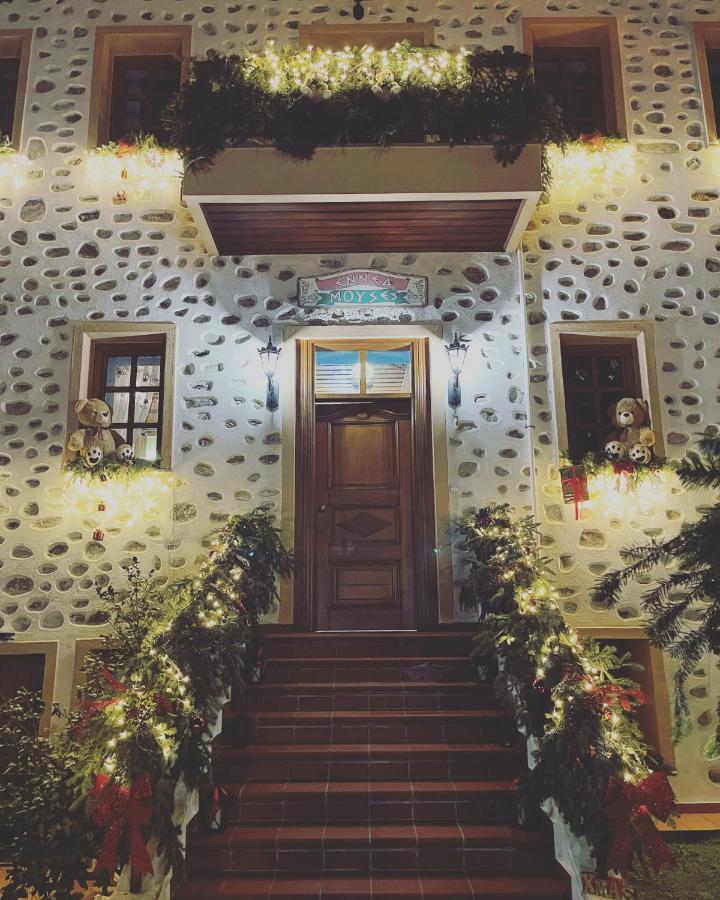Εννεα Μουσεσ Παραδοσιακός Ξενώνας Velventós Eksteriør billede